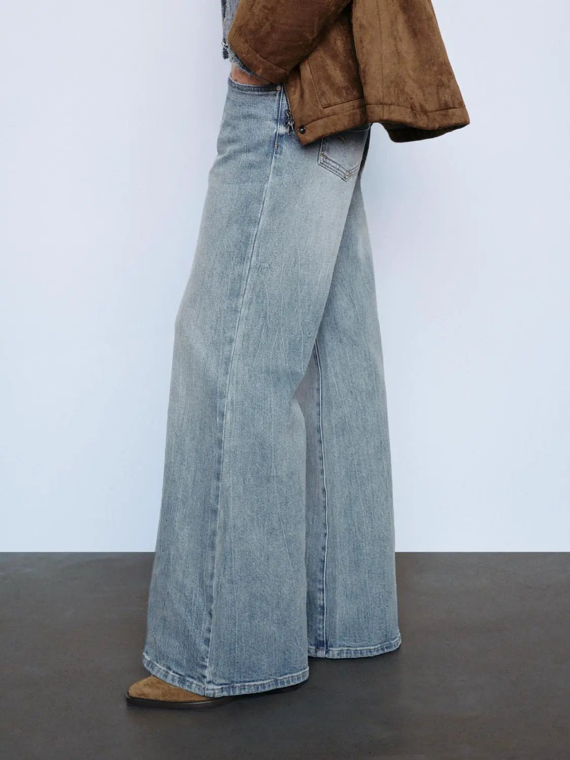 Belted Mid-rise Cotton Medium Stretch Jeans