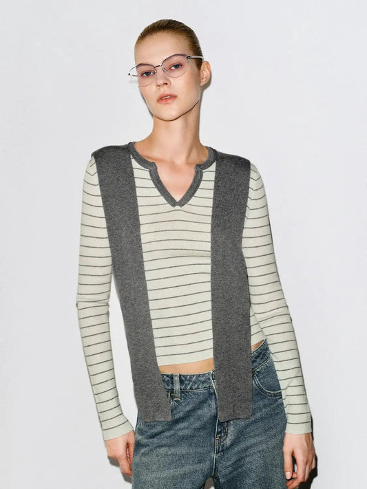 Striped Shawl Fitted V-neck Long Sleeve Knit T-shirt