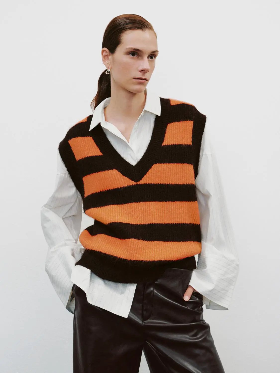 Striped Stretch V-neck Sleeveless Knit Tank Top