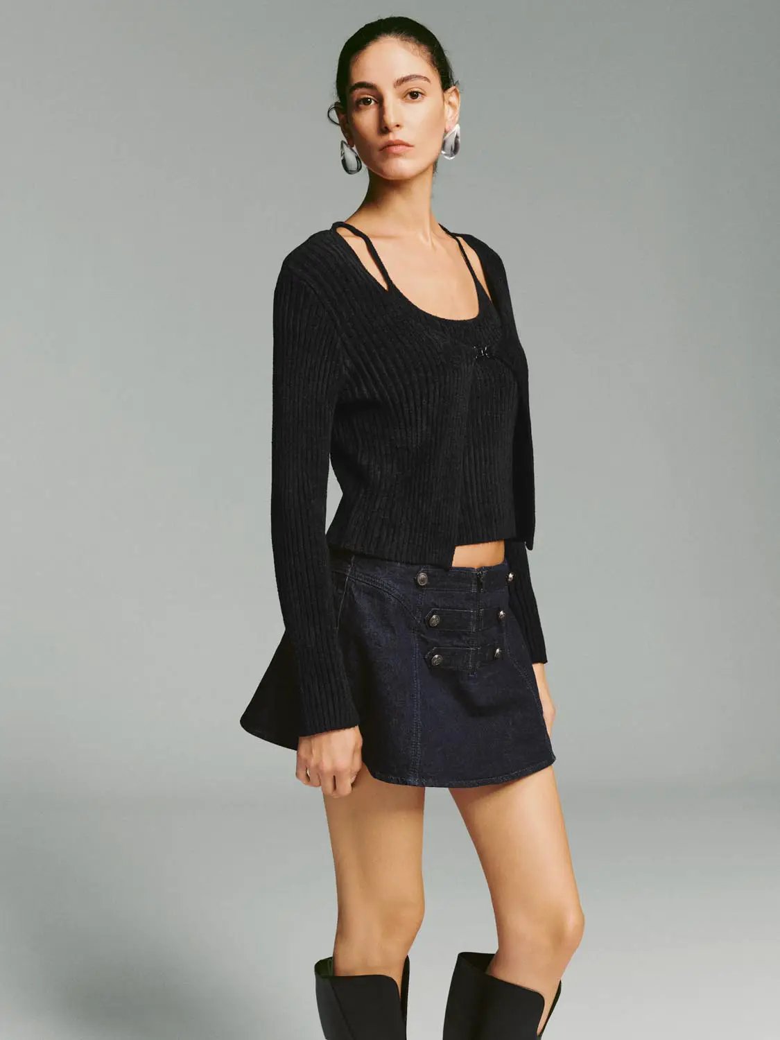 Ribbed Long Sleeve Metal Clasp Detail Pullover