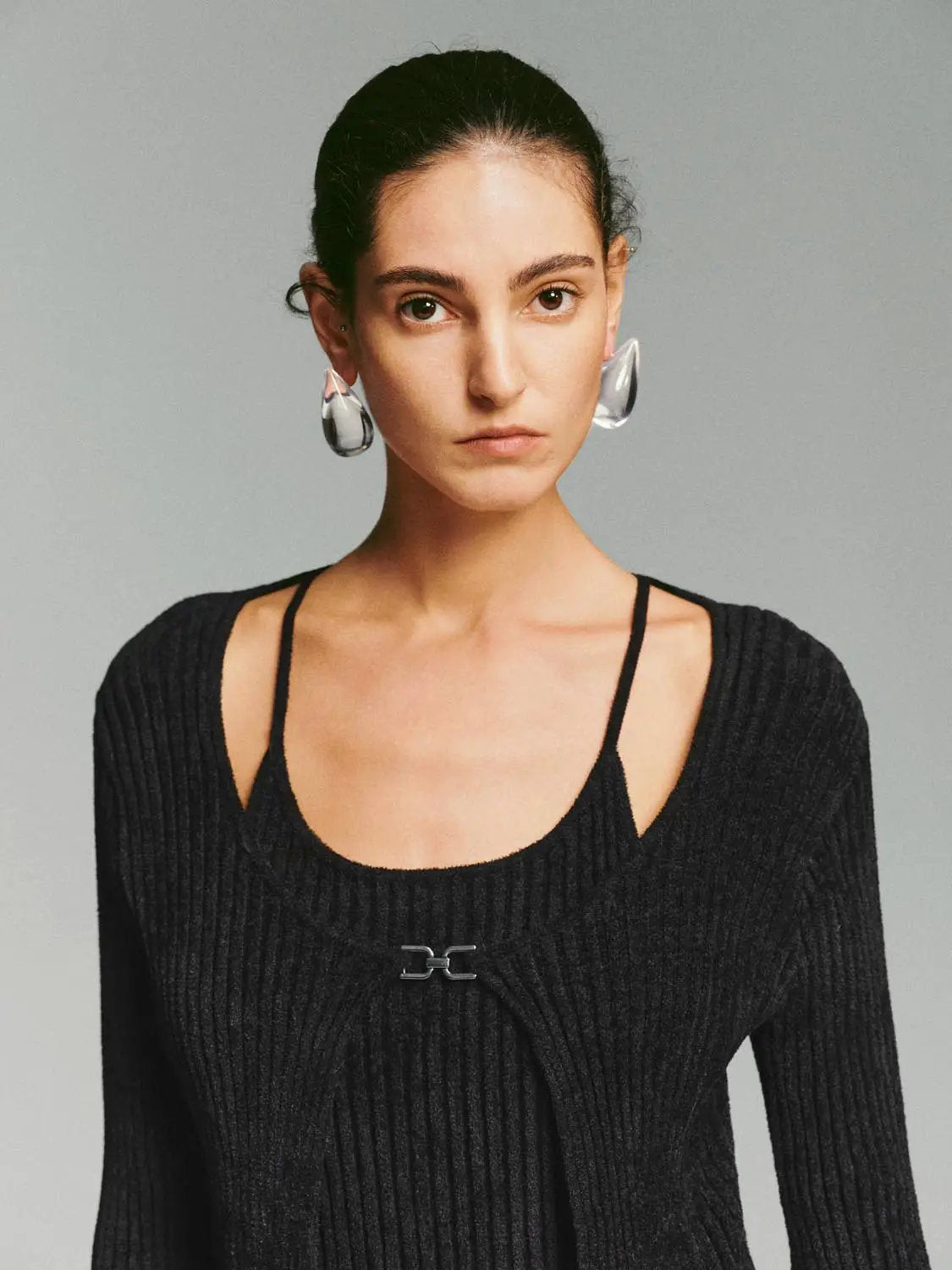 Ribbed Long Sleeve Metal Clasp Detail Pullover