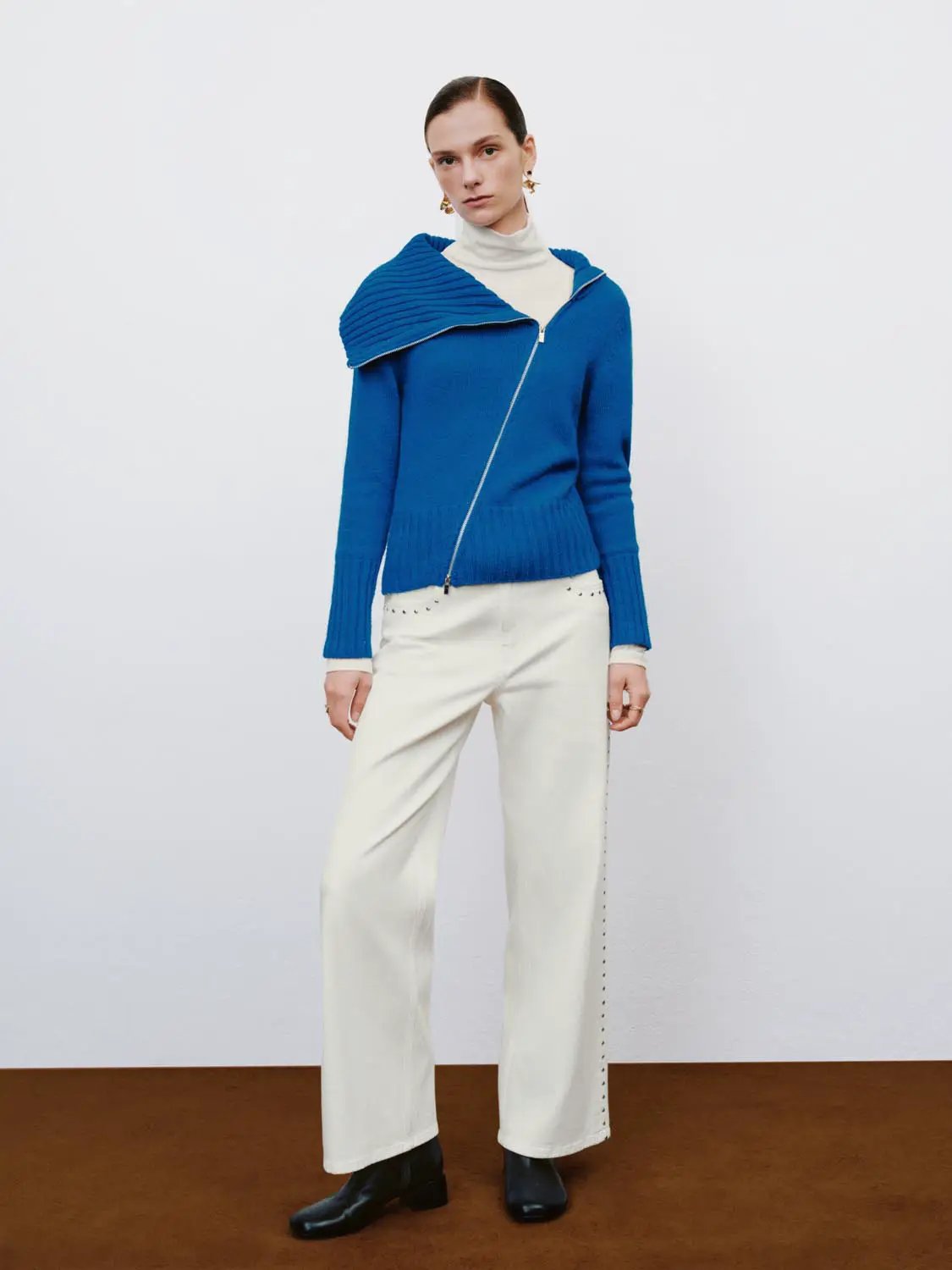 Ribbed Diagonal Zipper Long Sleeve Knit Jacket
