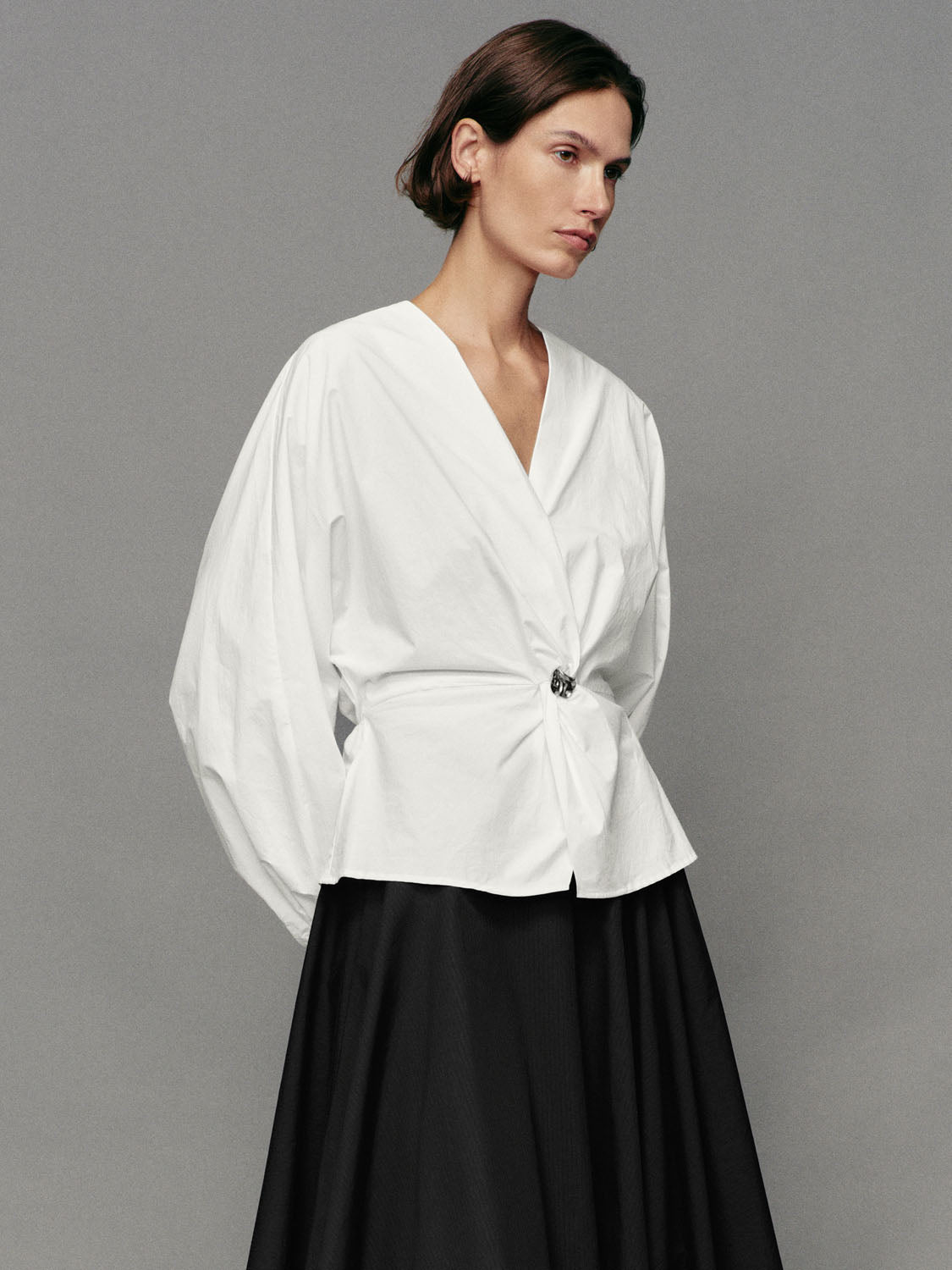 Twisted Front V-neck Long Sleeve Cotton Blouse