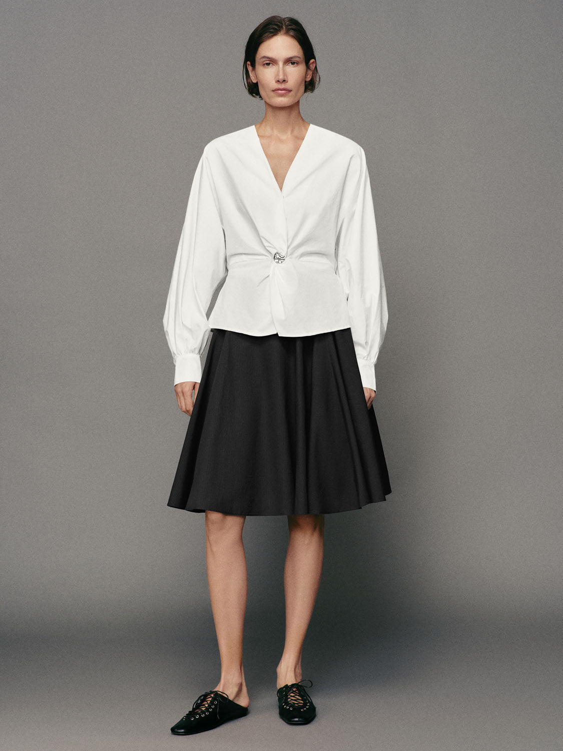 Twisted Front V-neck Long Sleeve Cotton Blouse