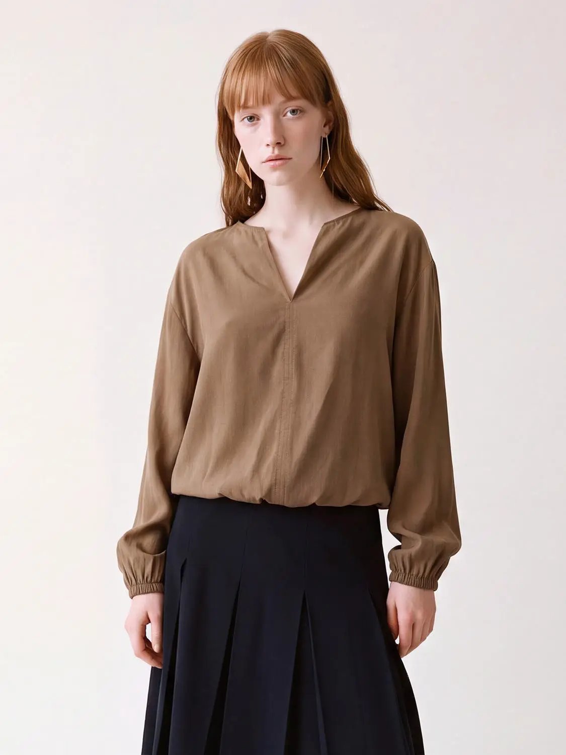 Boxy V-neck Long Sleeve Elastic Hem Blouse