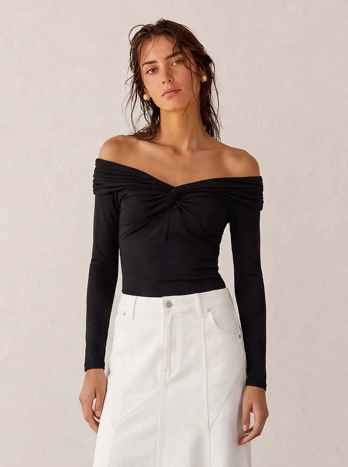 Off Shoulder Front Twist Knot Long Sleeve Slim Fit Top