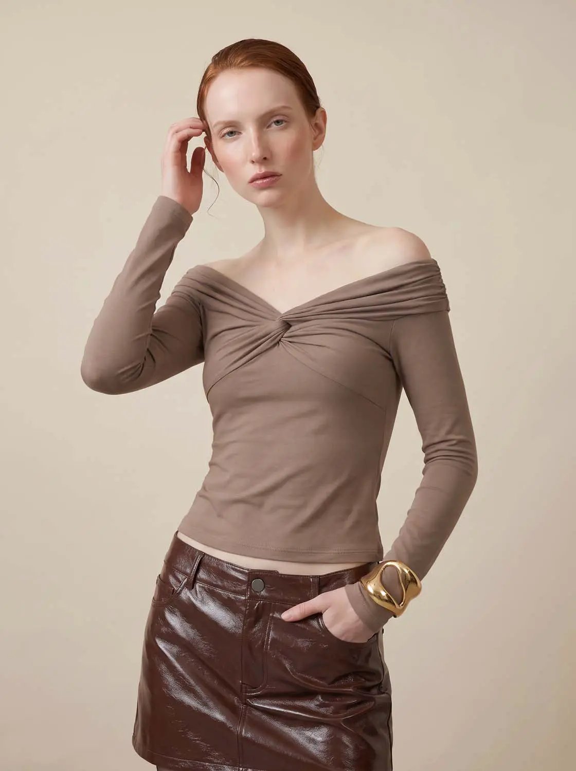 Off Shoulder Front Twist Knot Long Sleeve Slim Fit Top