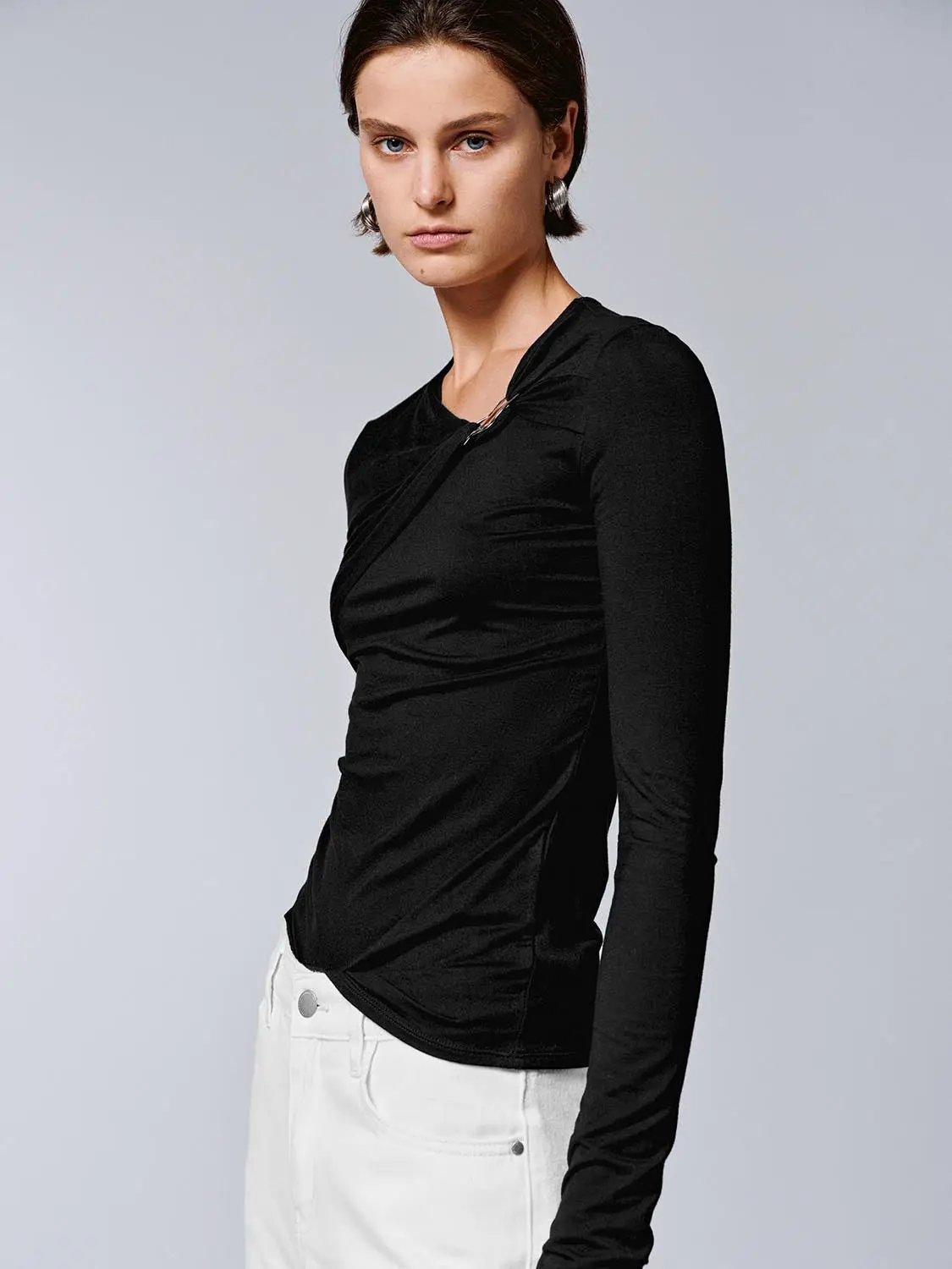 Ring Detail Knot Front Stretch Knit Long Sleeve Tee