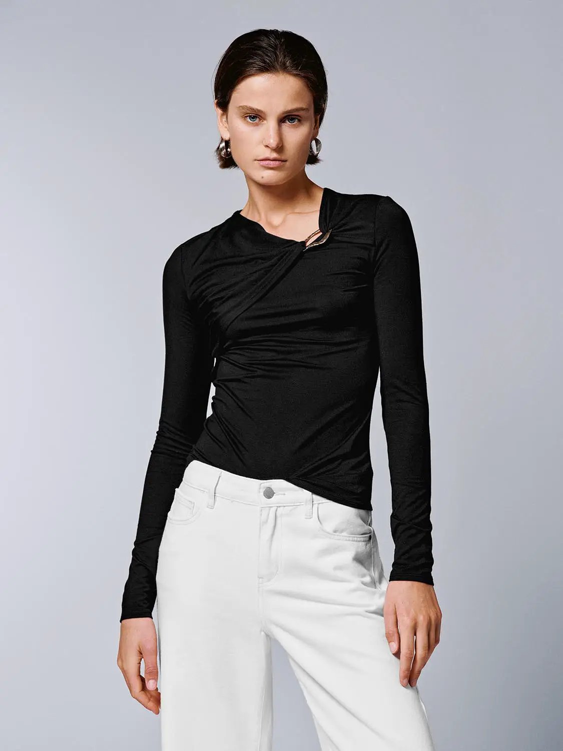 Ring Detail Knot Front Stretch Knit Long Sleeve Tee