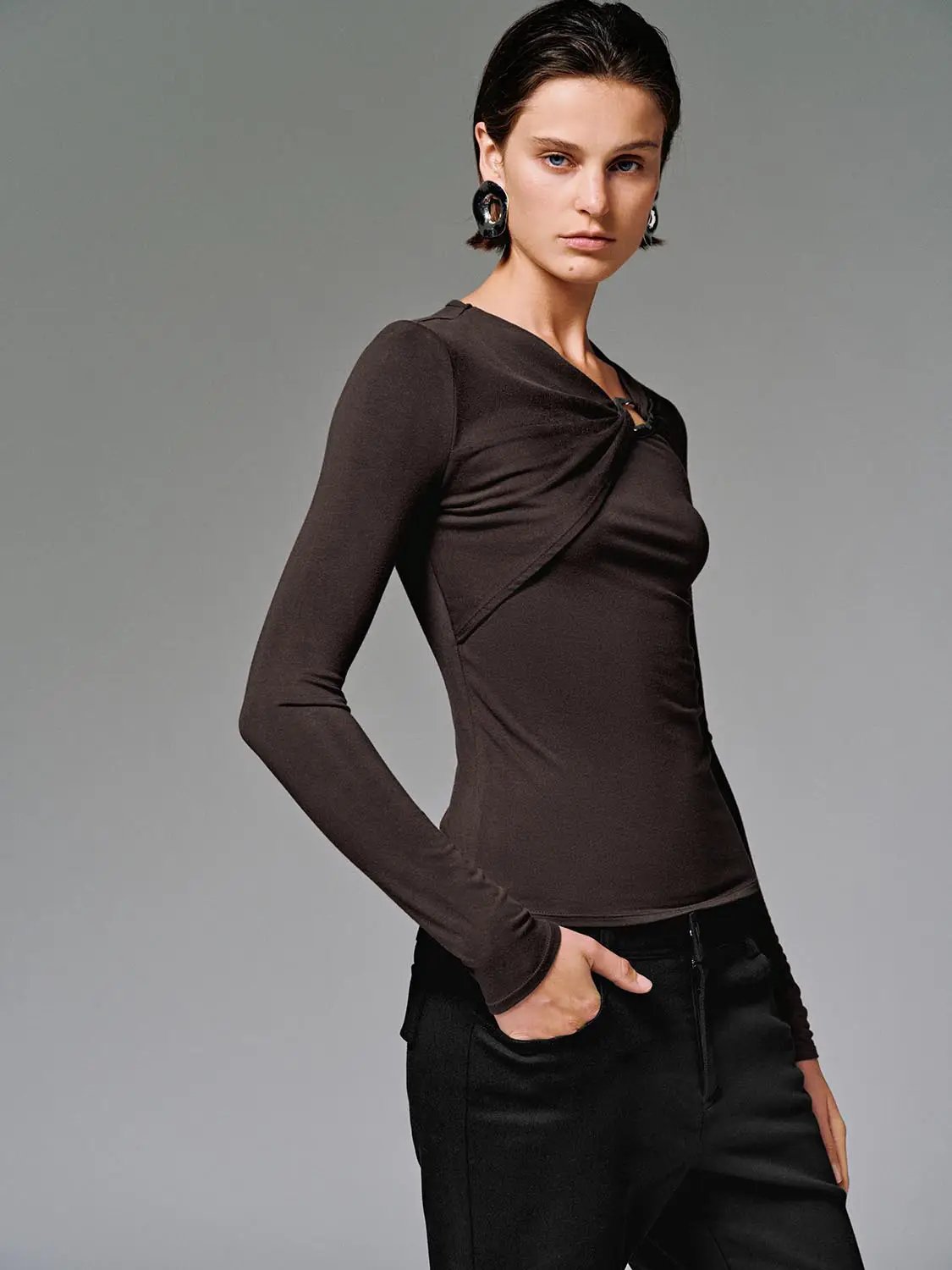 Ring Detail Knot Front Stretch Knit Long Sleeve Tee