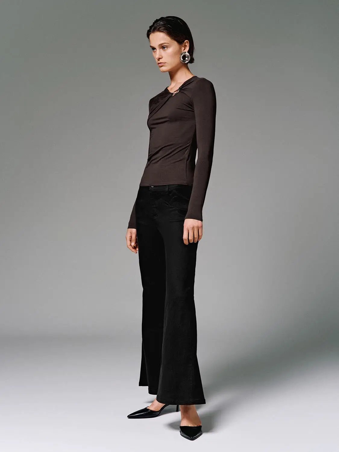 Ring Detail Knot Front Stretch Knit Long Sleeve Tee