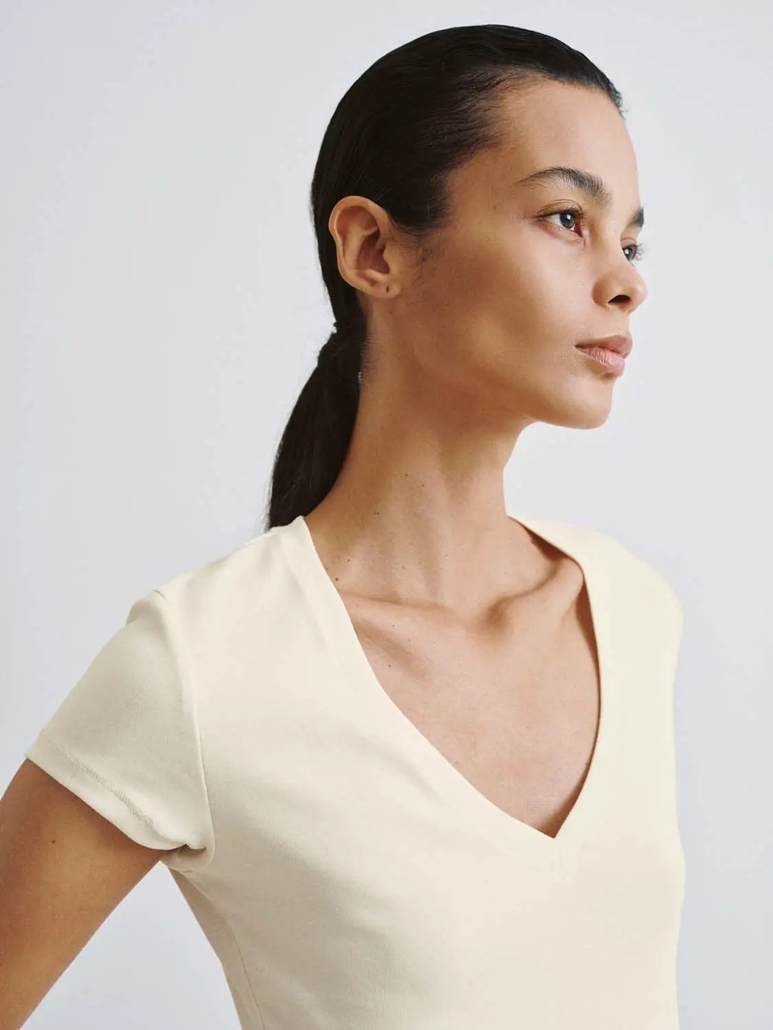 V-Neck Cap Sleeve Ruched Slim Fit Stretch Knit T-Shirt