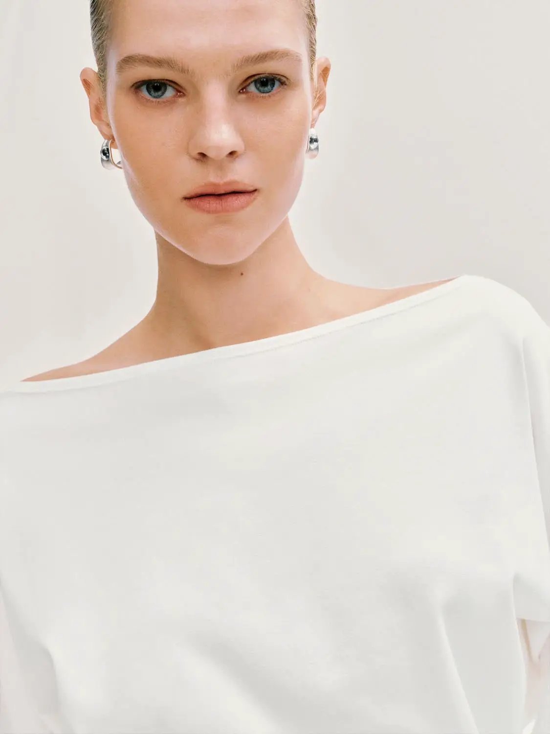 Boat Neck White Long Sleeve Cotton T-shirt
