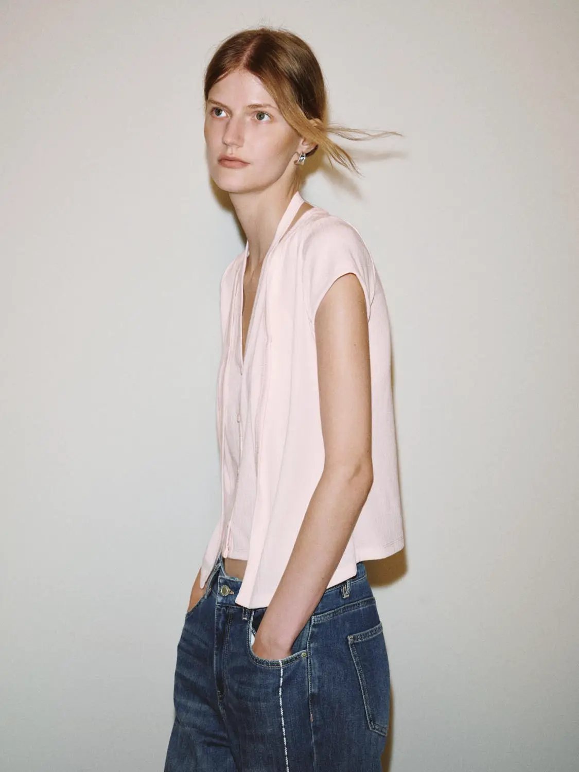Ruched V-neck Short Sleeve T-shirt