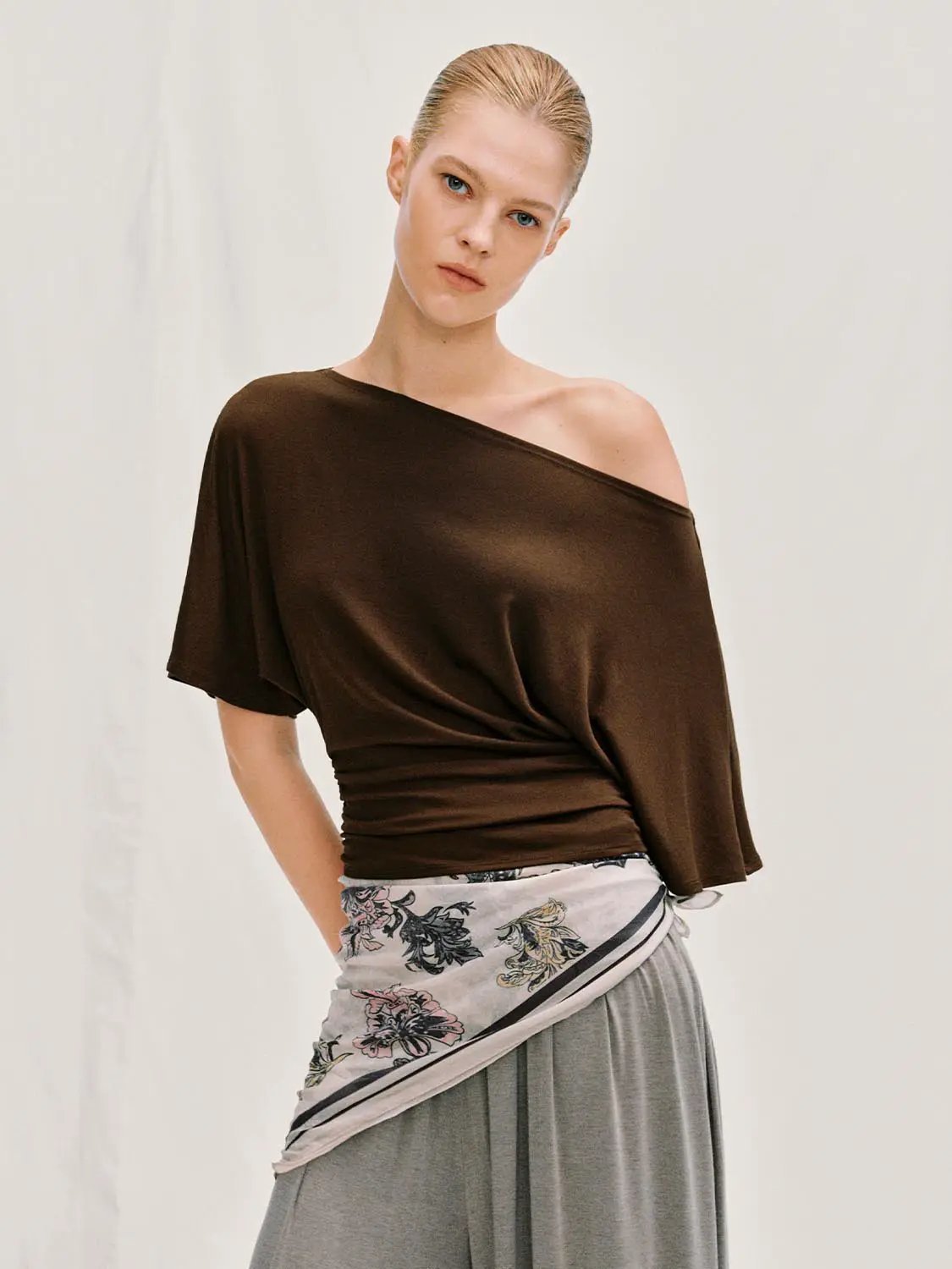 Draped Short Sleeve Ruched Waist T-shirt