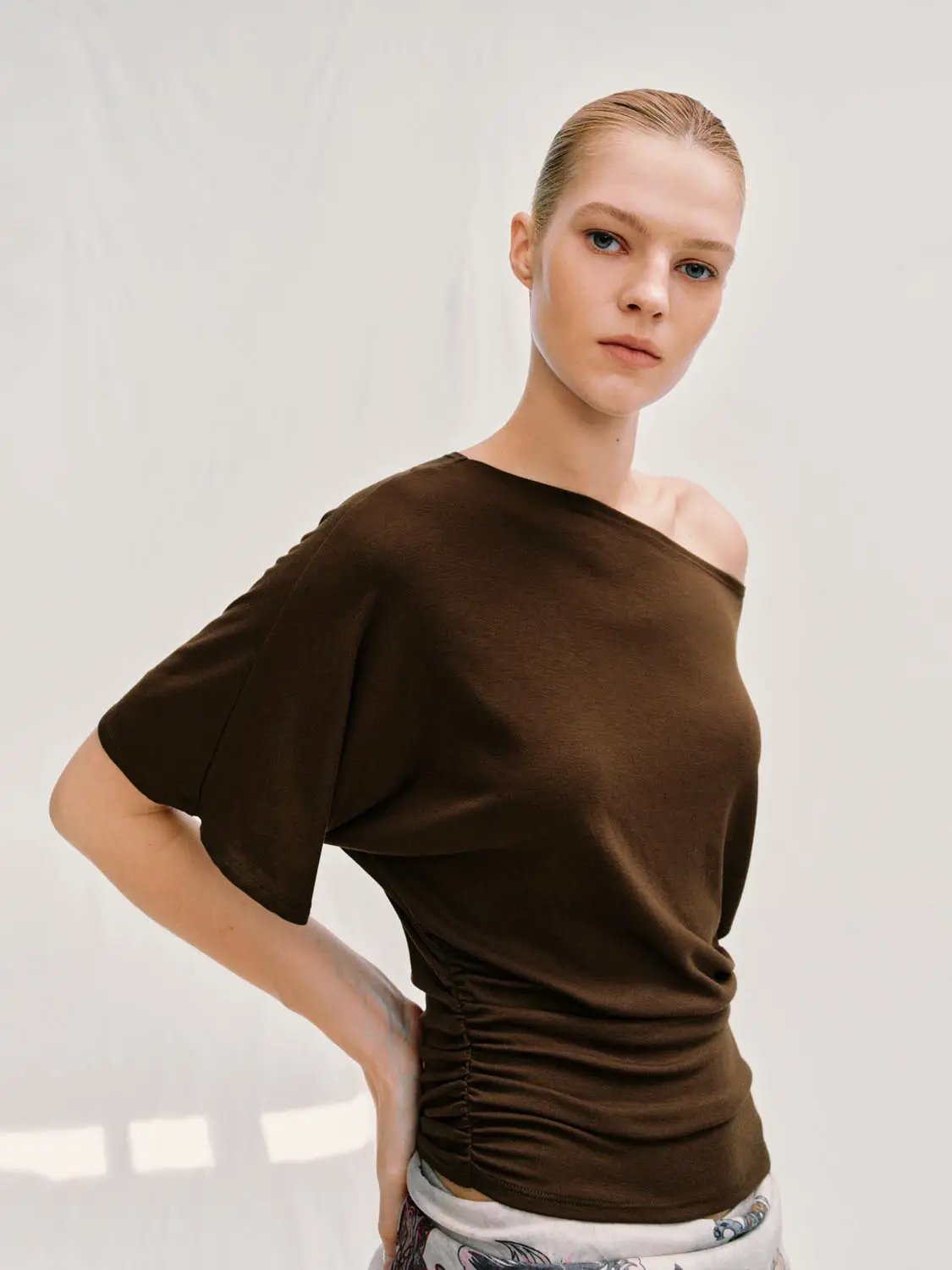 Draped Short Sleeve Ruched Waist T-shirt