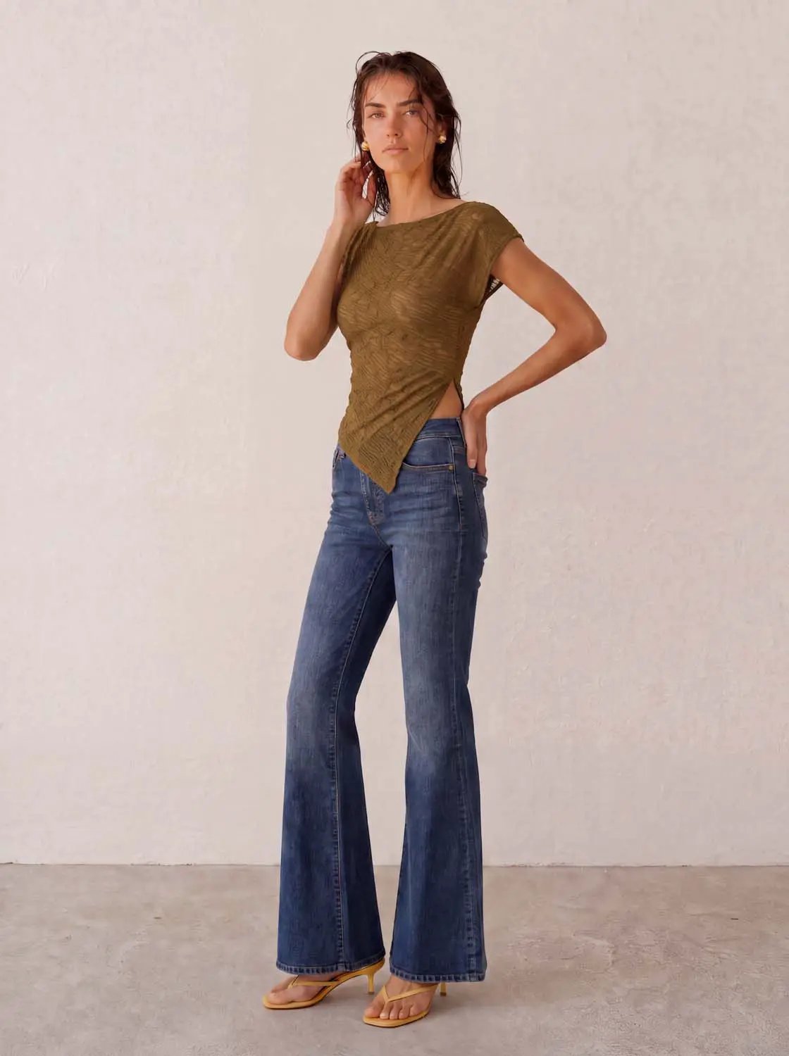 Textured Asymmetric Hem Fitted Boat Neck T-shirt