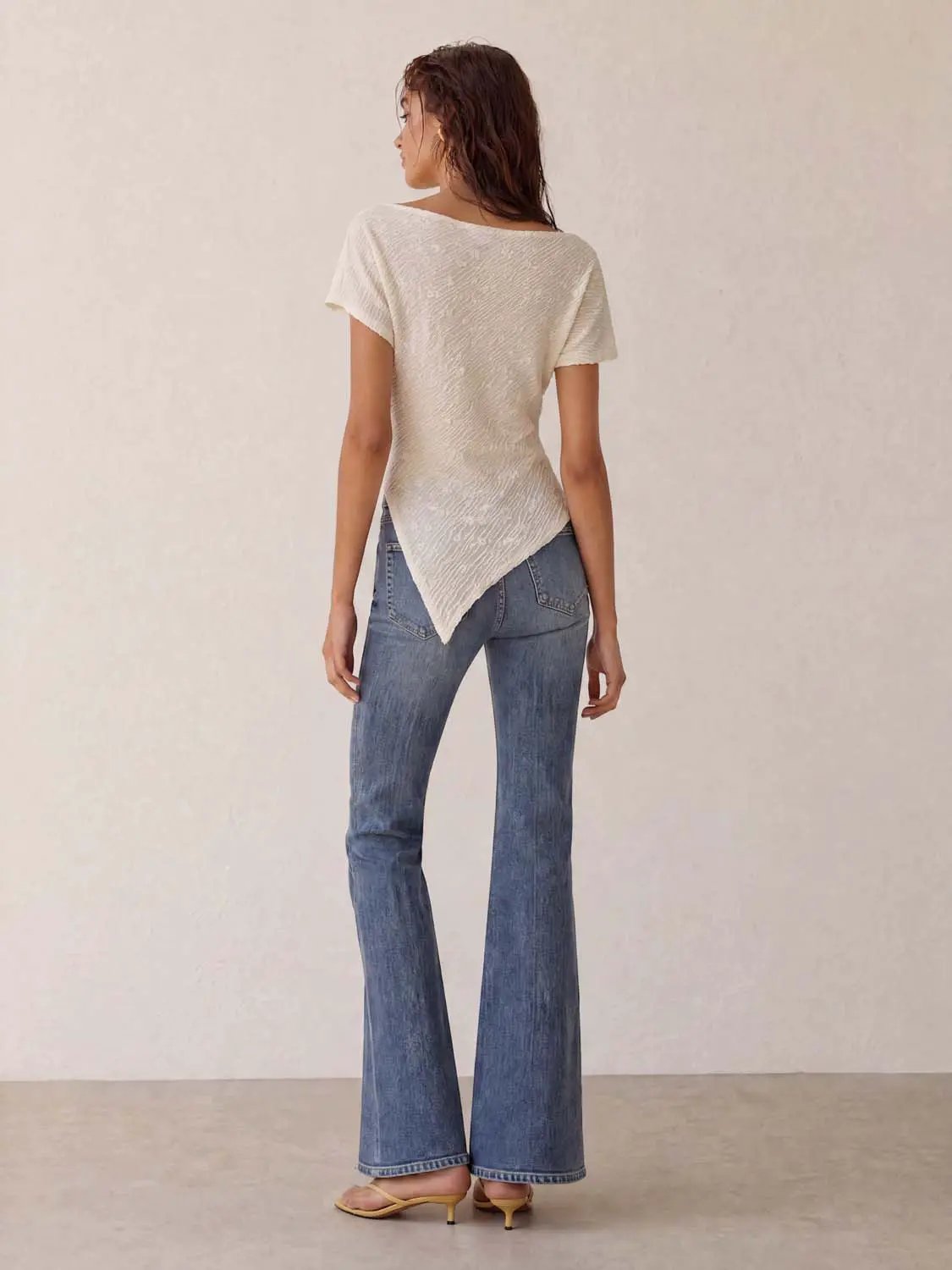 Textured Asymmetric Hem Fitted Boat Neck T-shirt