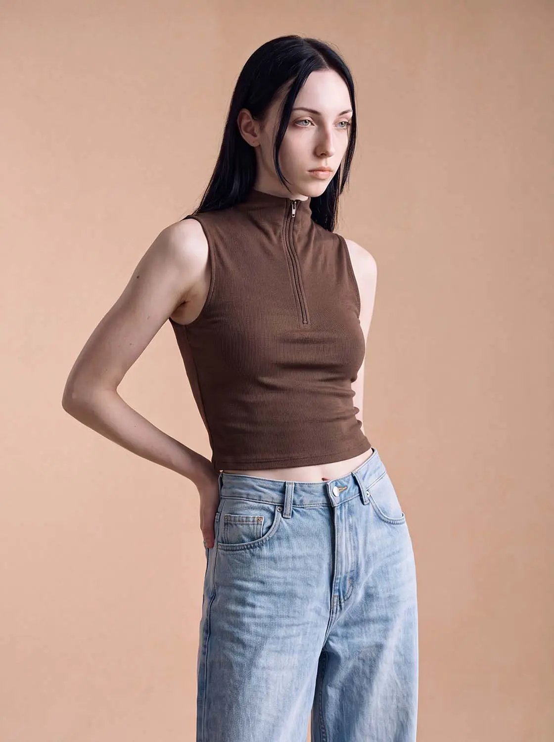 Fitted Half-zip Mock Neck Sleeveless Tank Top