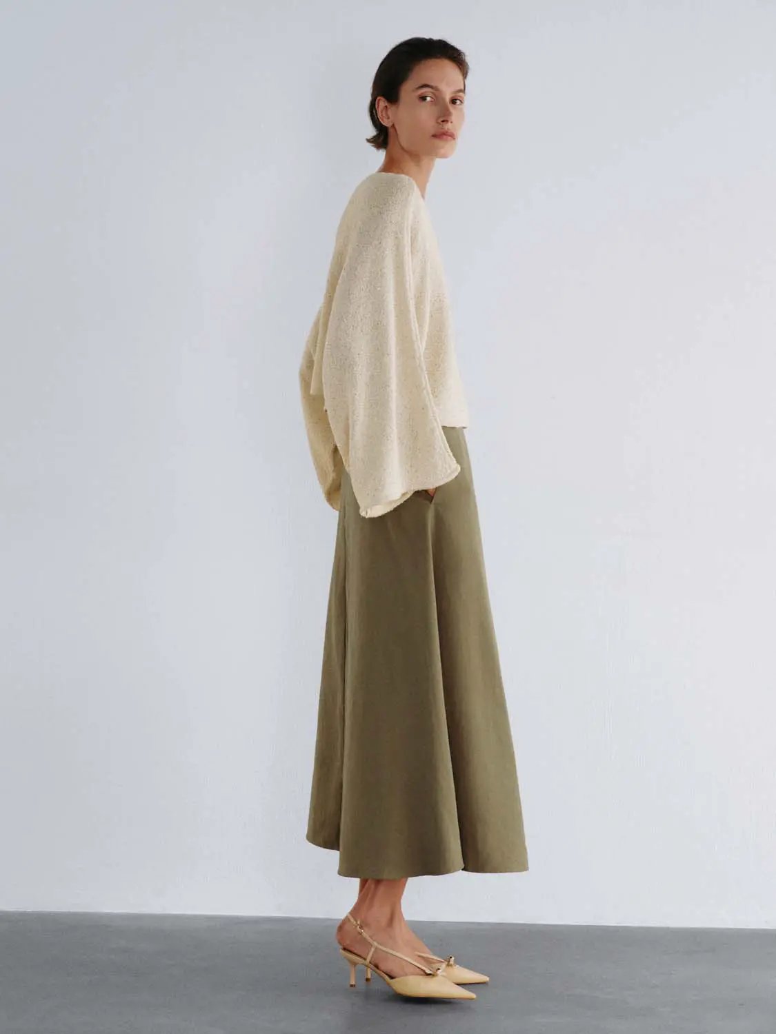 Thin Belted Solid A-Line Mid-rise Maxi Skirt