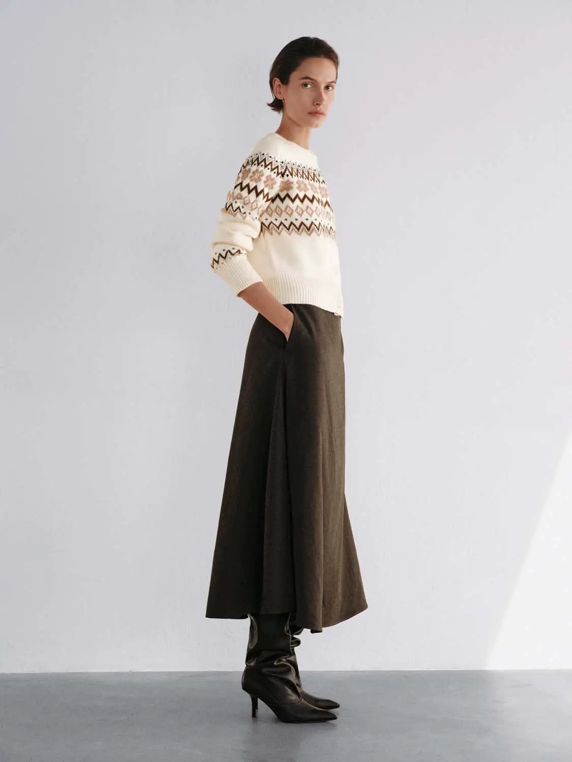 Thin Belted Solid A-Line Mid-rise Maxi Skirt