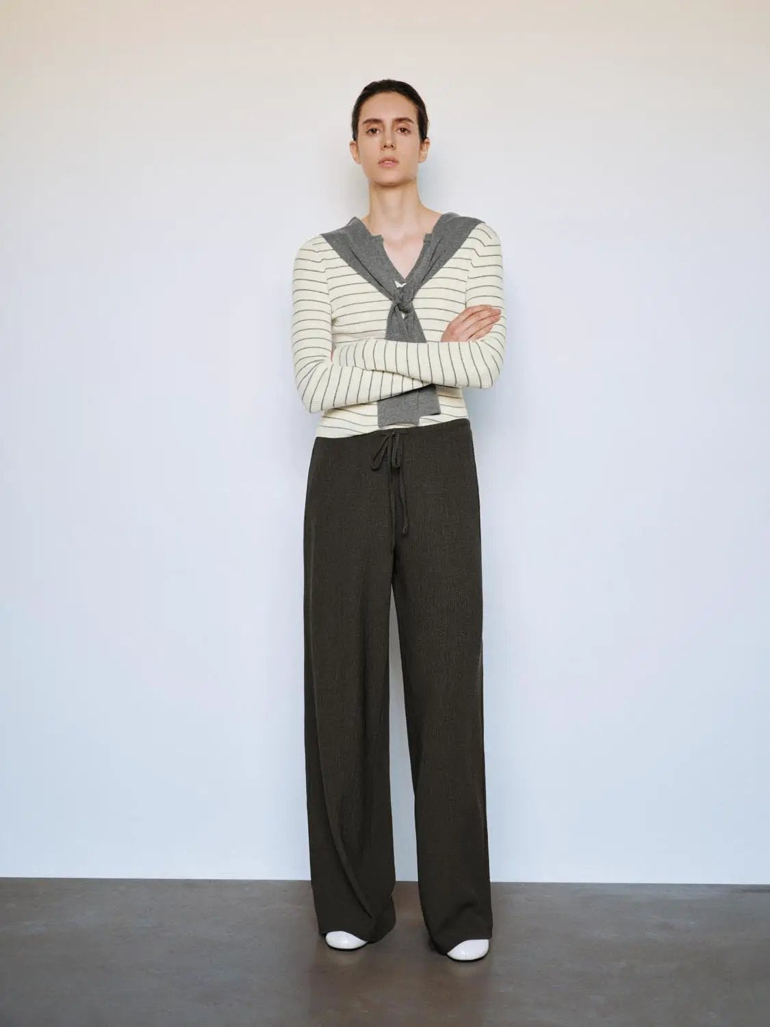 Drawstring Waist Olive Wide-Leg Stretch Pants
