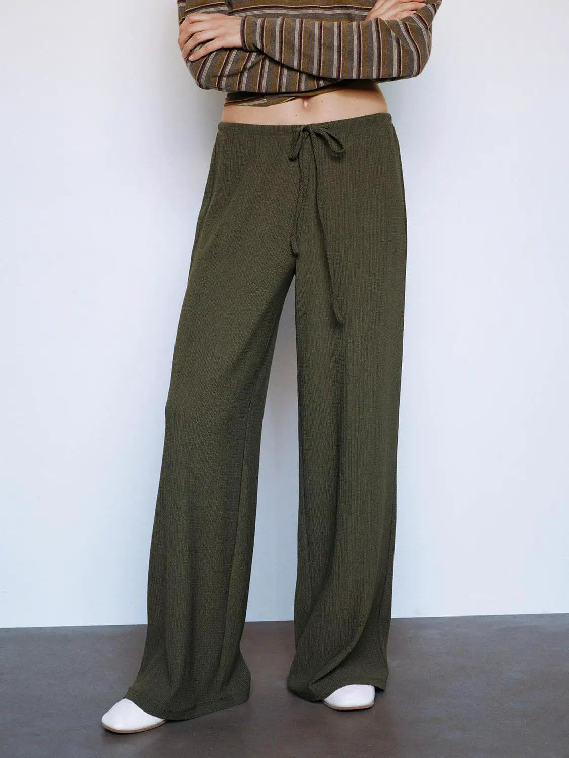 Drawstring Waist Olive Wide-Leg Stretch Pants