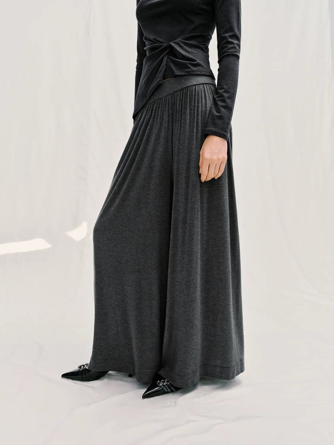Pleated Elastic Waistband Wide-leg Pants