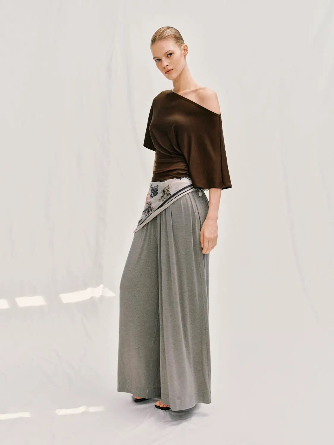 Pleated Elastic Waistband Wide-leg Pants