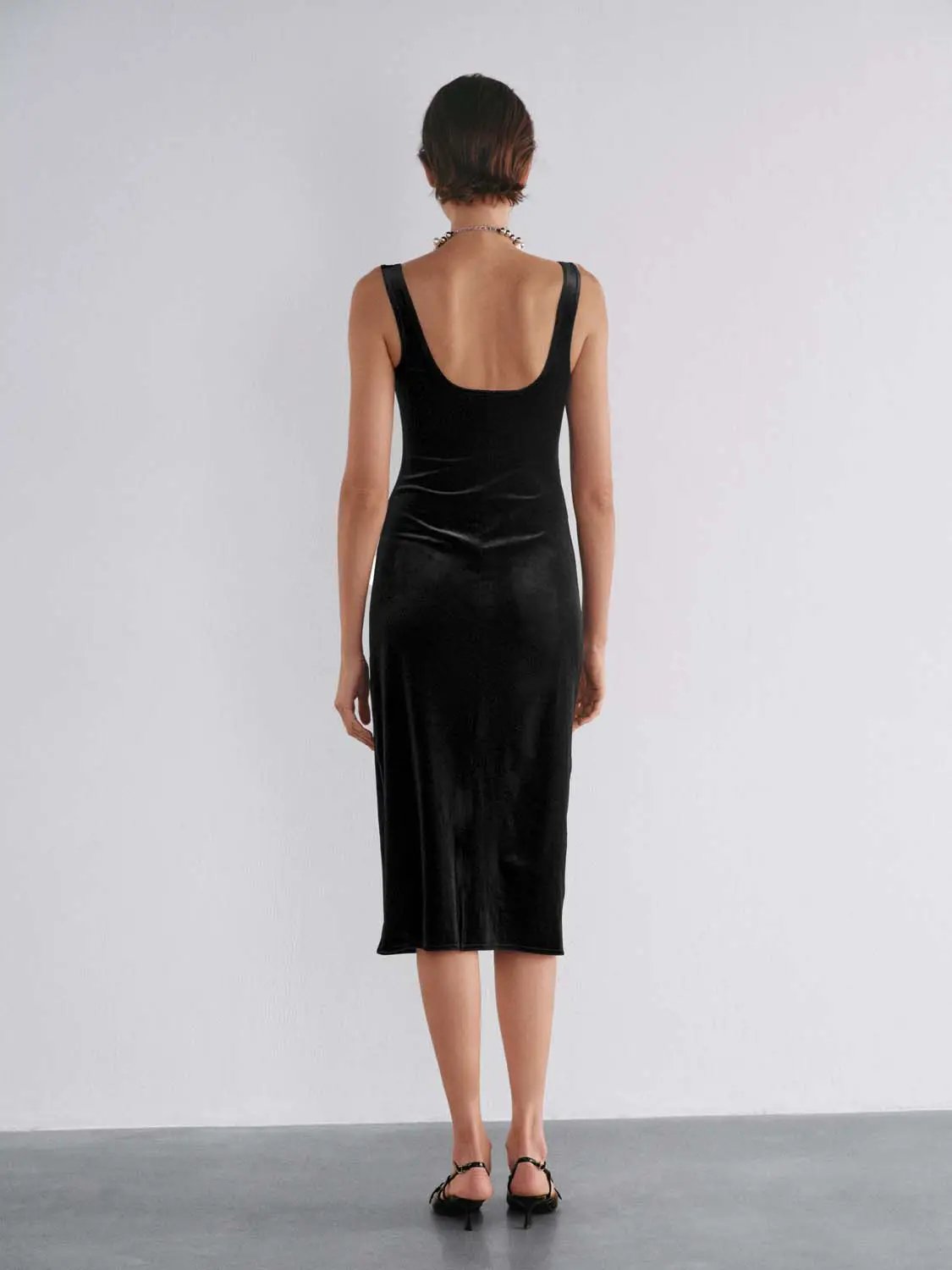 Ruched Straight Square Neck Sleeveless Midi Dress