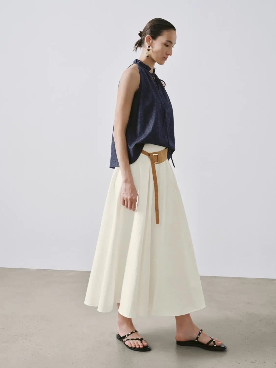 Ruffled Halter Neck Tie Front Sleeveless Denim Blouse