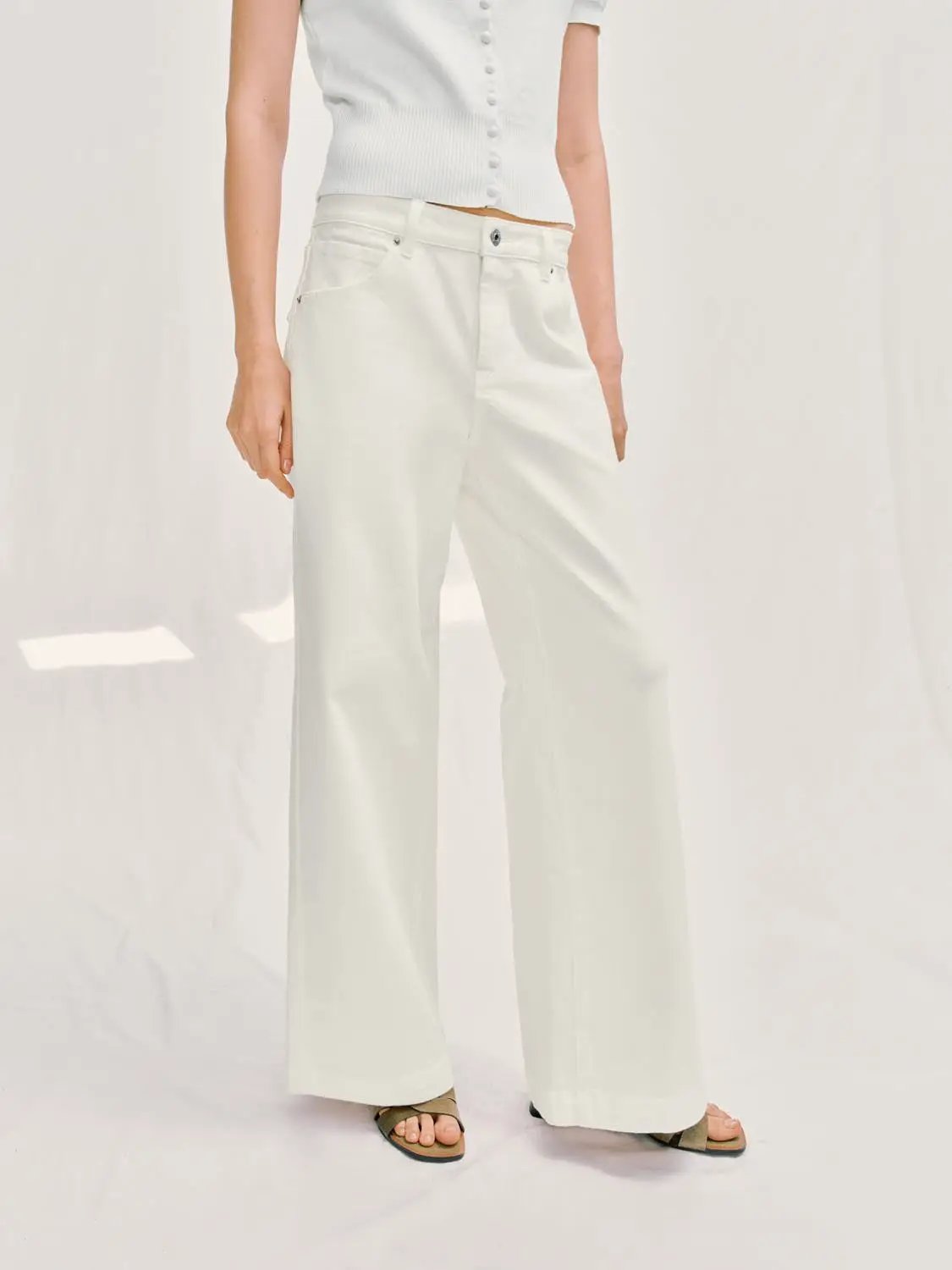 Mid Waisted Wide-leg Denim Pants