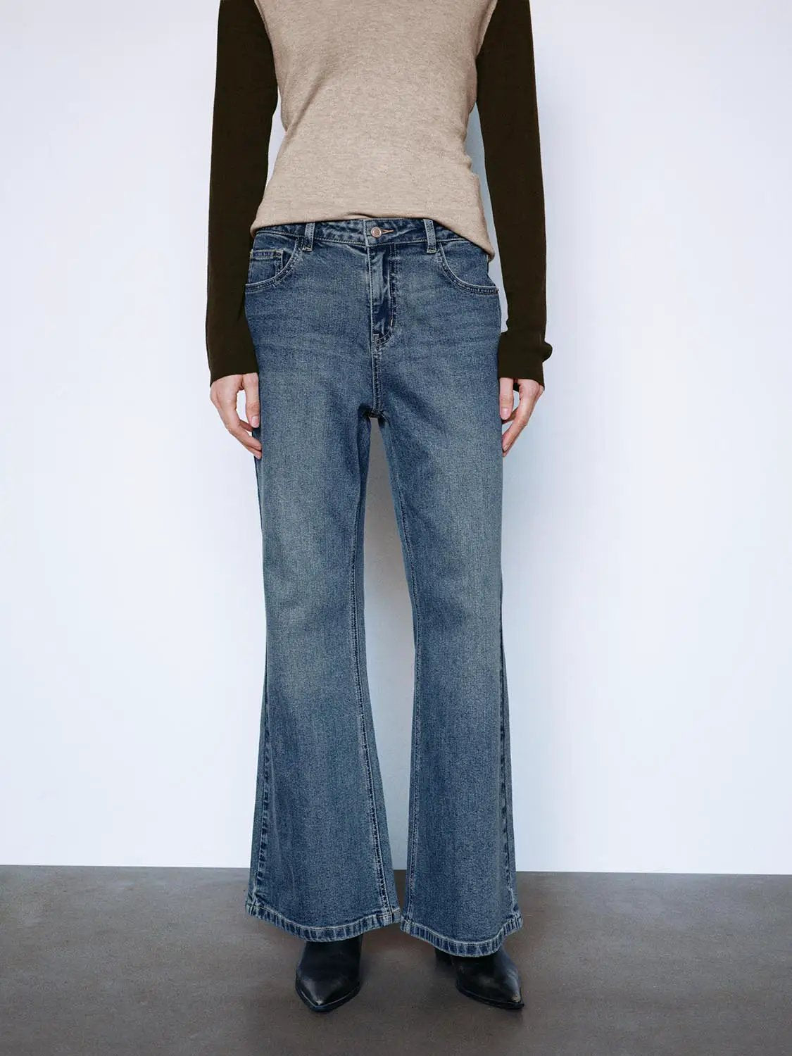 Mid-rise Medium Wash Cotton Flared Jeans