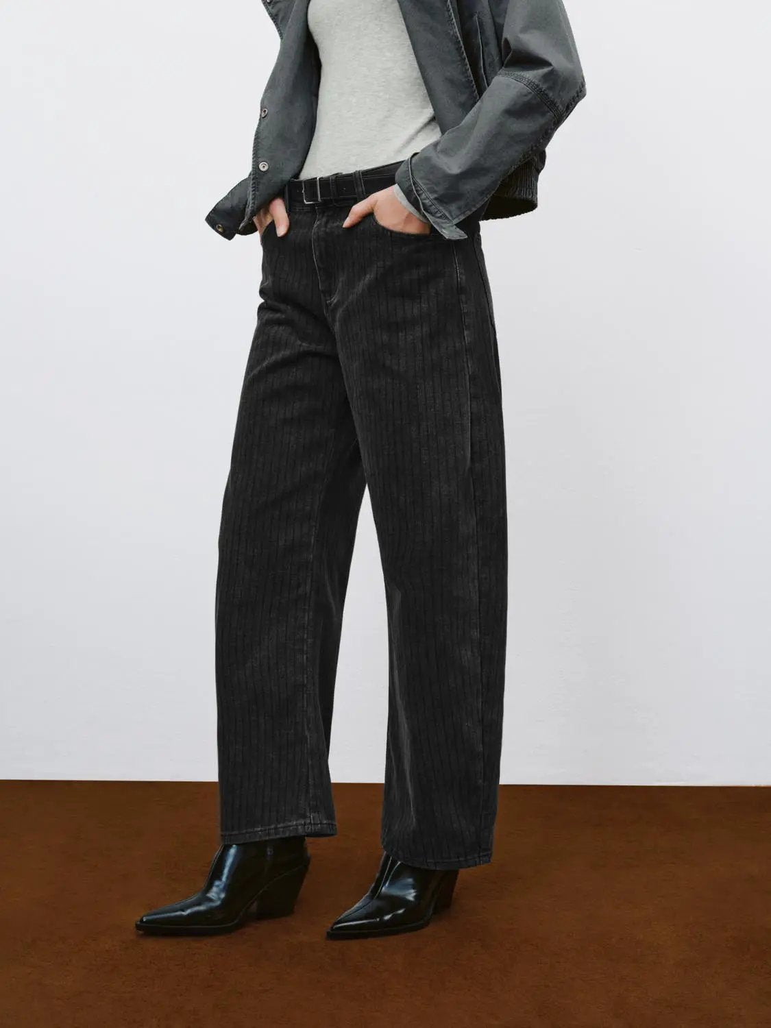Mid-rise Textured Charcoal Wide-leg Jeans