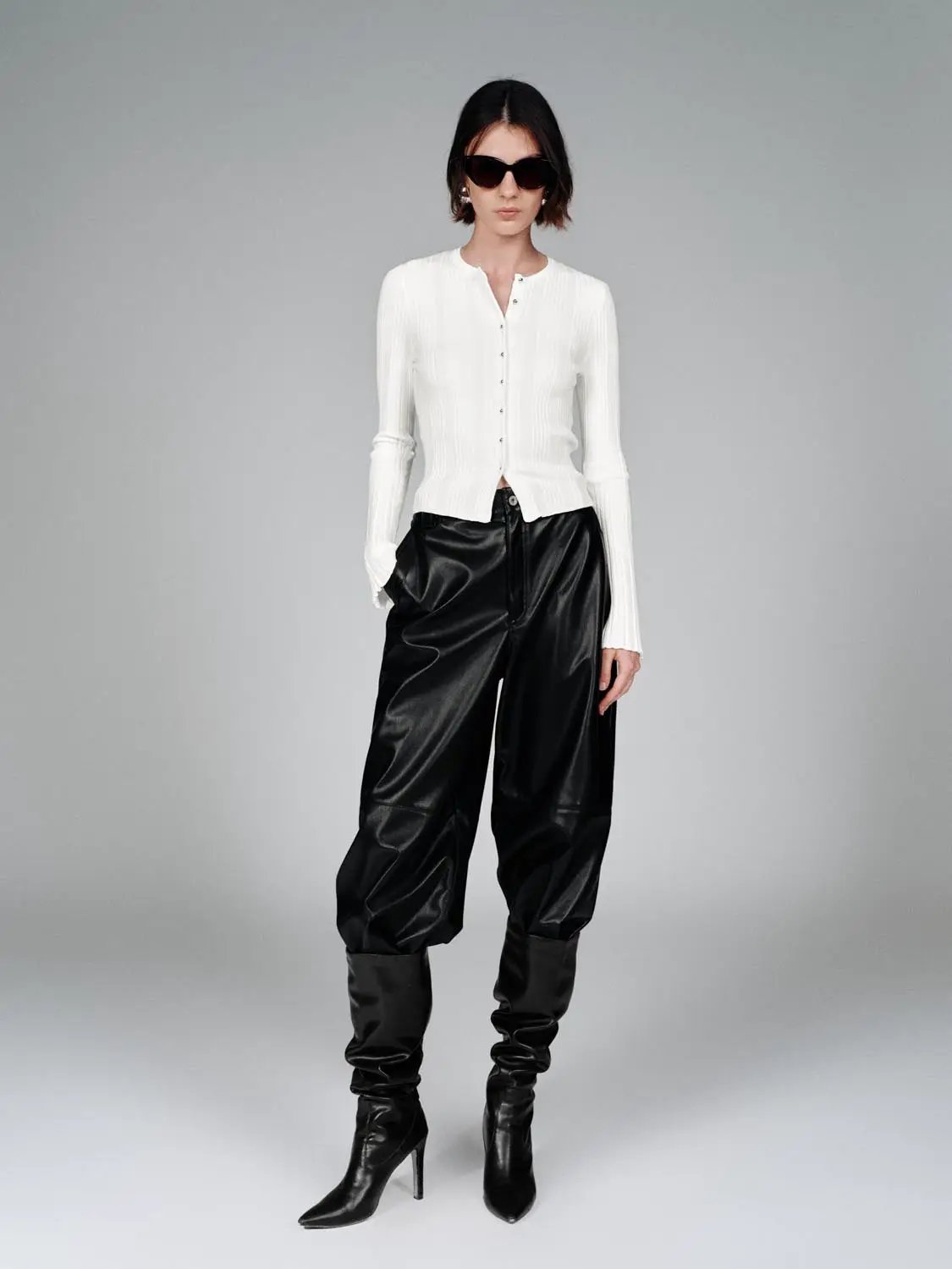 Slim Fit Split Hem Ribbed Crew Neck Knit Cardigan