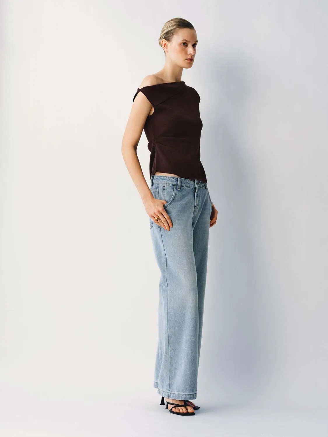 Slim One Shoulder Sleeveless Waist Ruched Irregular Hem Top
