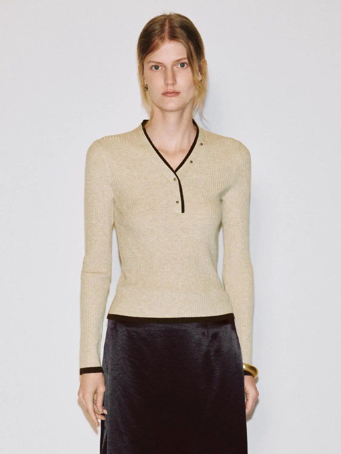 Ribbed Contrast Trim Fitted V-neck Long Sleeve T-Shirt