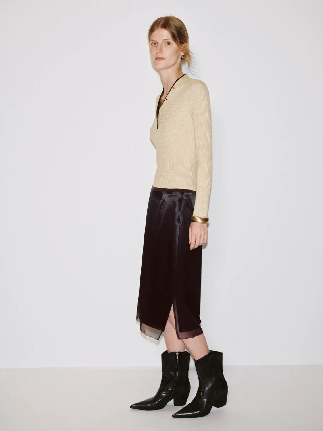 Ribbed Contrast Trim Fitted V-neck Long Sleeve T-Shirt