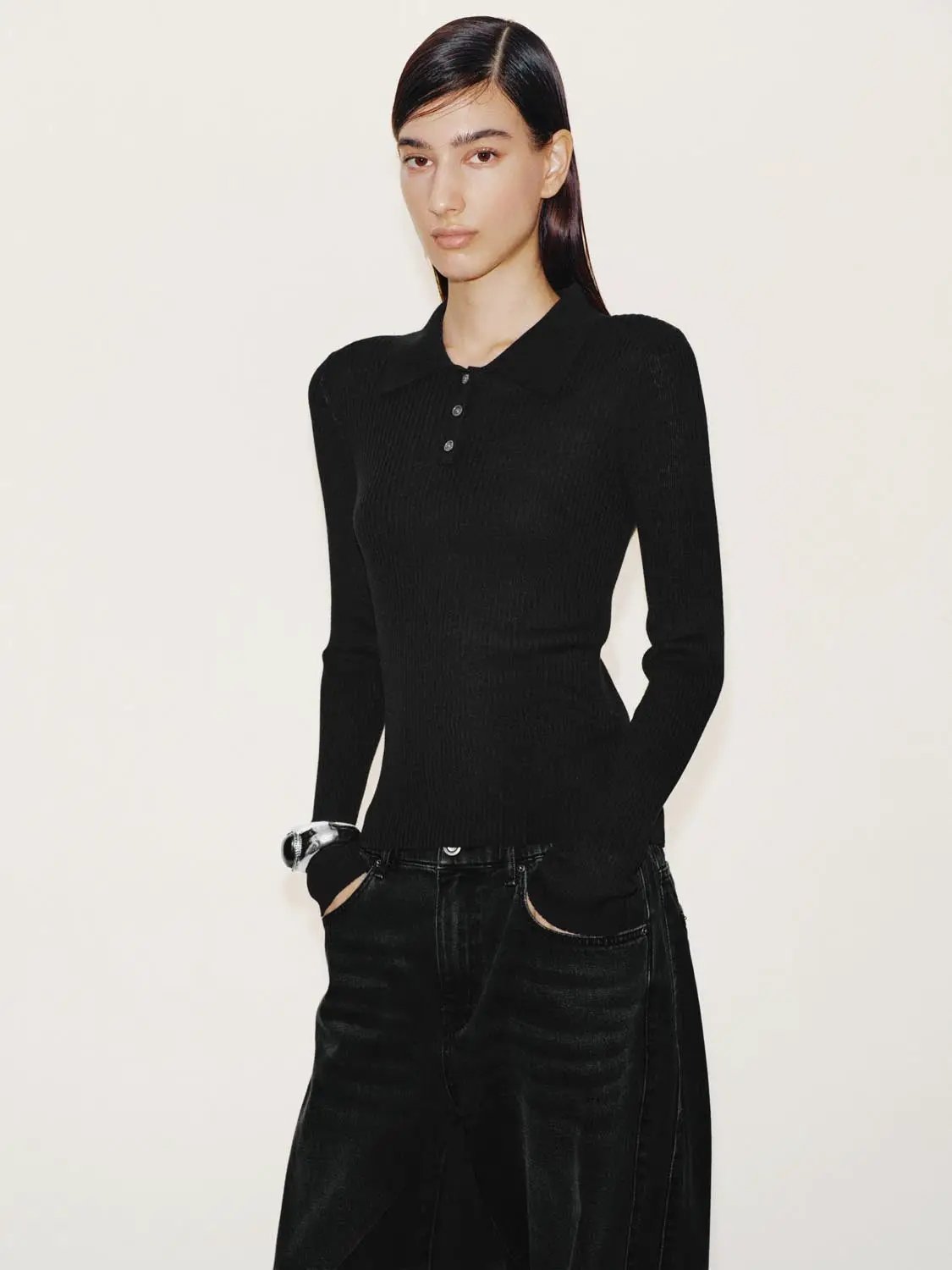 Black Fitted Ribbed Knit Long Sleeve T-shirt