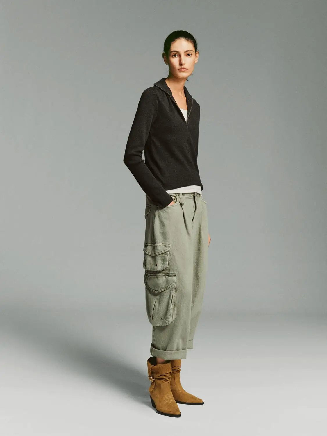 Fitted Ribbed Zip Neck Long Sleeve Knit Sweater