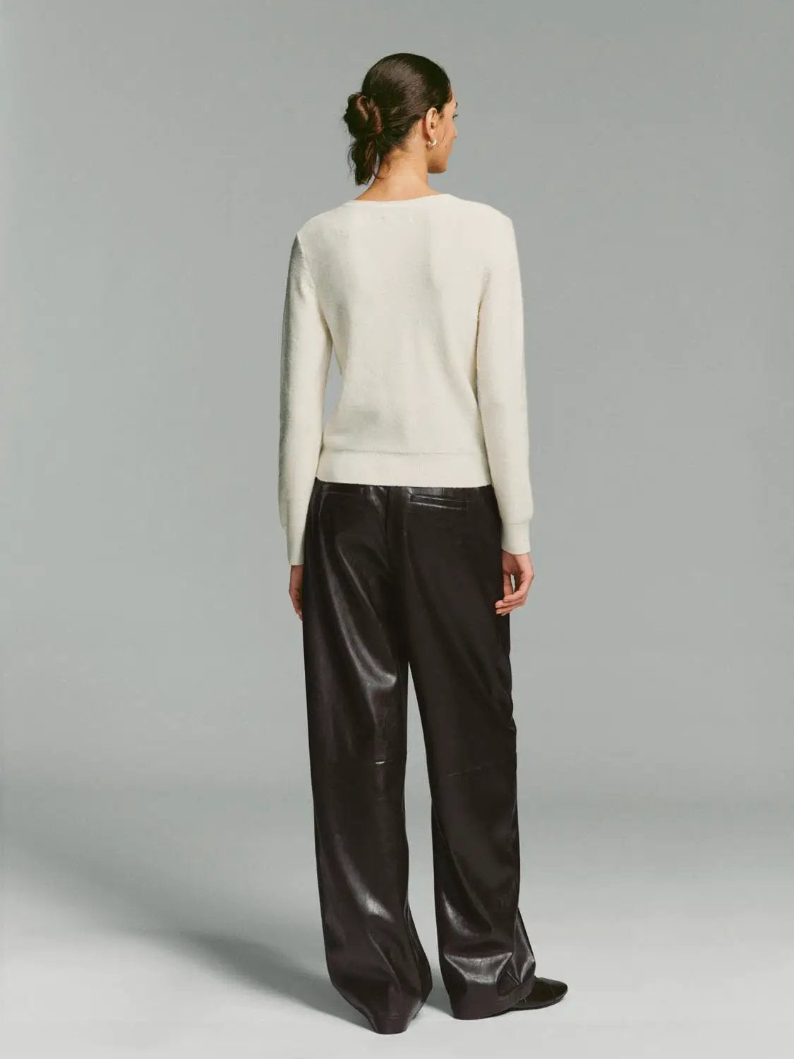 Textured Dotted Ribbed V-neck Long Sleeve Pullover