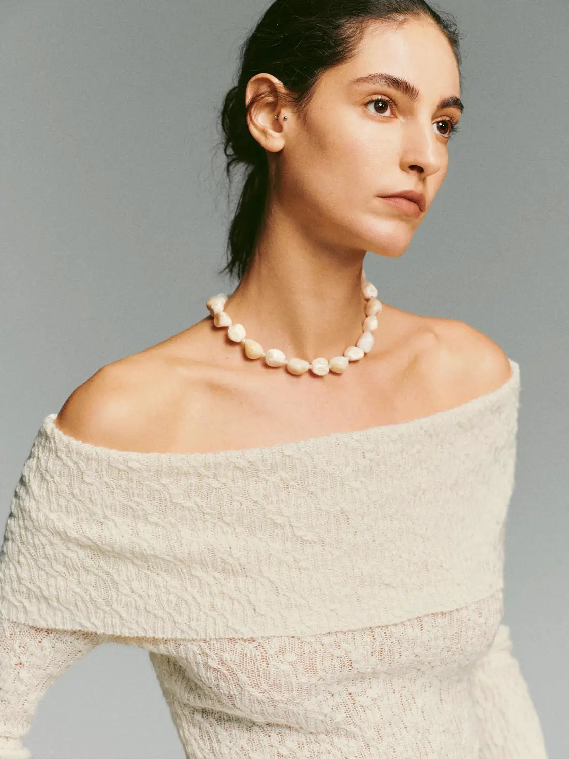 Textured Fitted Off-Shoulder Long Sleeve Pullover