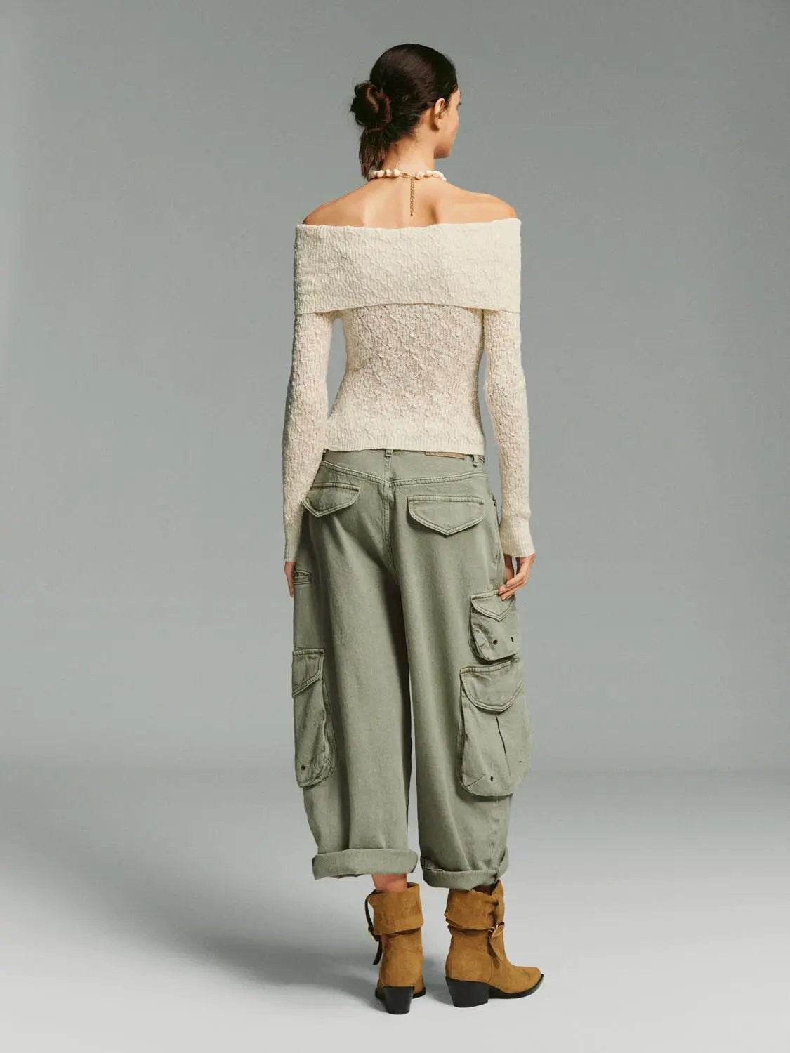 Textured Fitted Off-Shoulder Long Sleeve Pullover