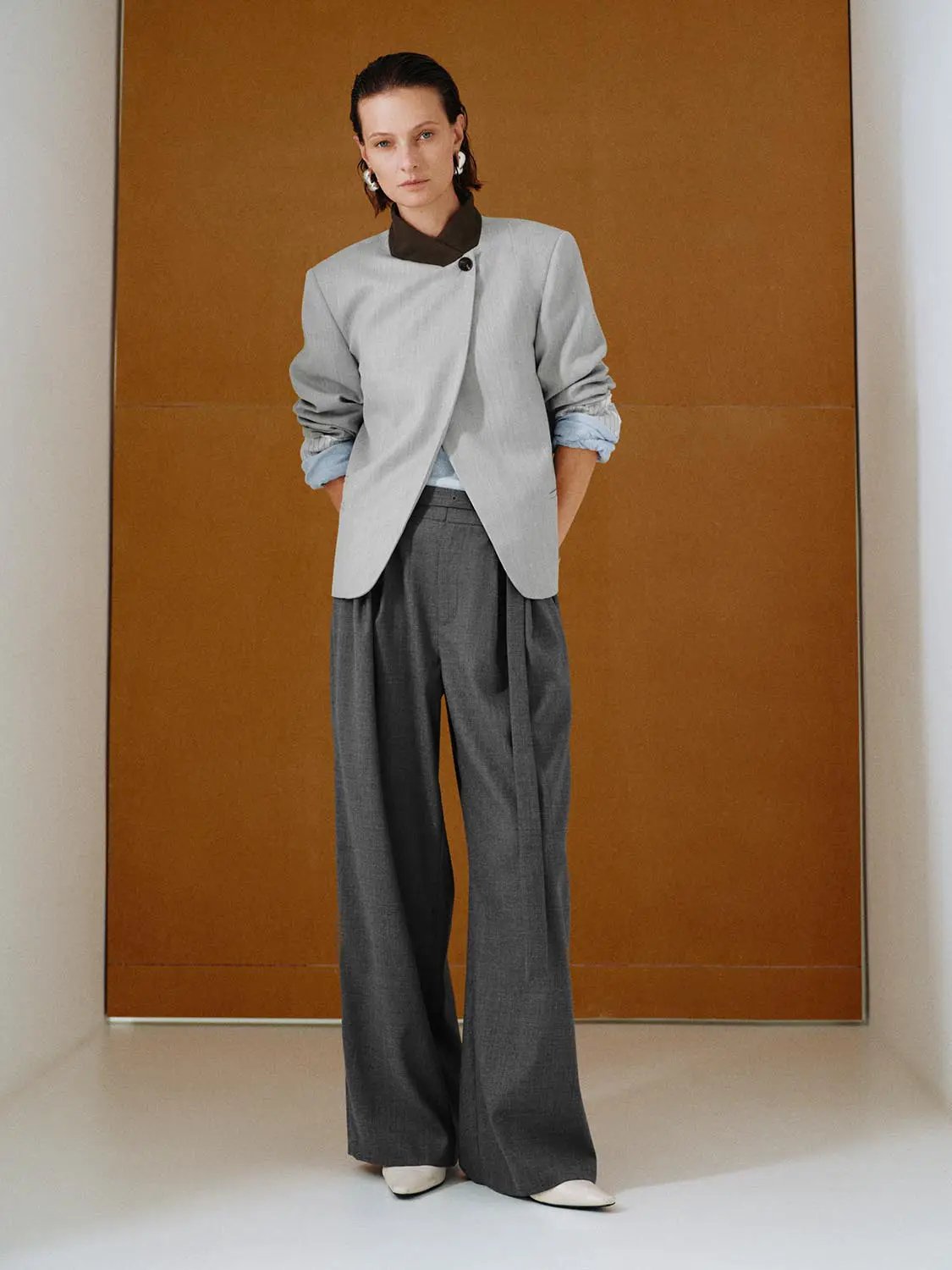 Contrast Collar Single Button Tailored Long Sleeve Blazer