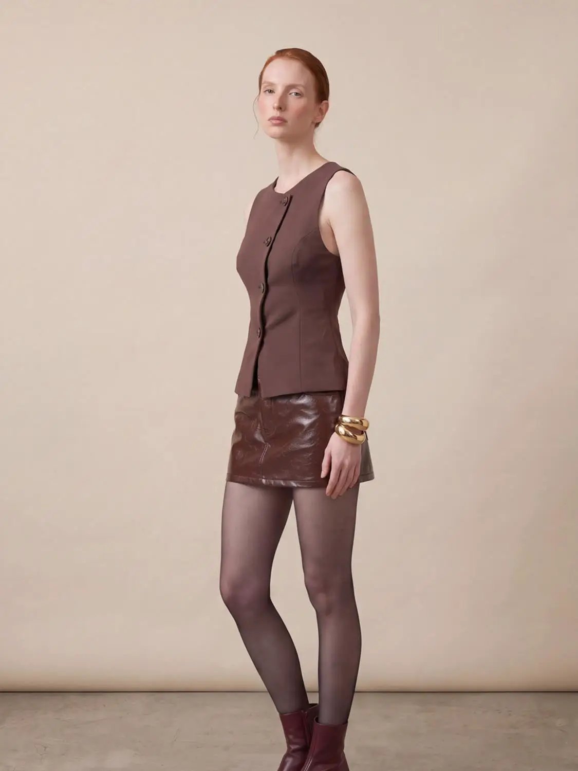 V-neck Button Front Fitted Sleeveless Vest