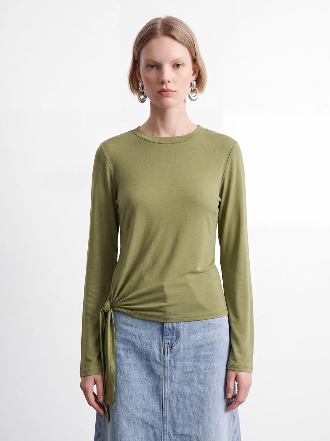 Crew Neck Tie Up Front Stretch Knit Long Sleeve T-Shirt