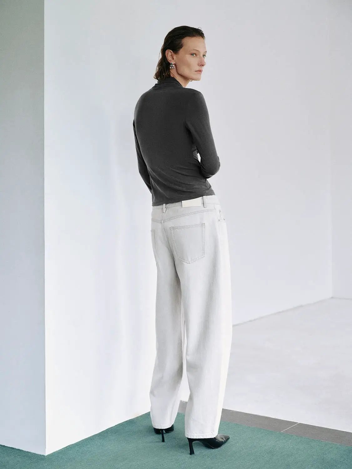 Cotton High-waisted Wide-leg Jeans