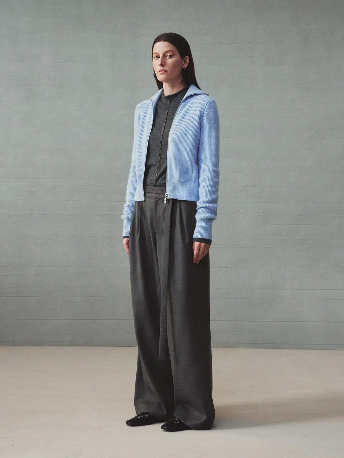 Cropped Ribbed Long Sleeve Zip-up Knit Jacket