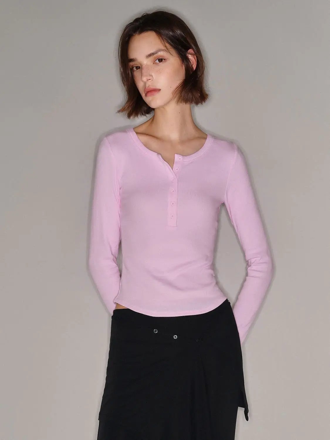 Long Sleeve Buttoned Henley Knit T-shirt