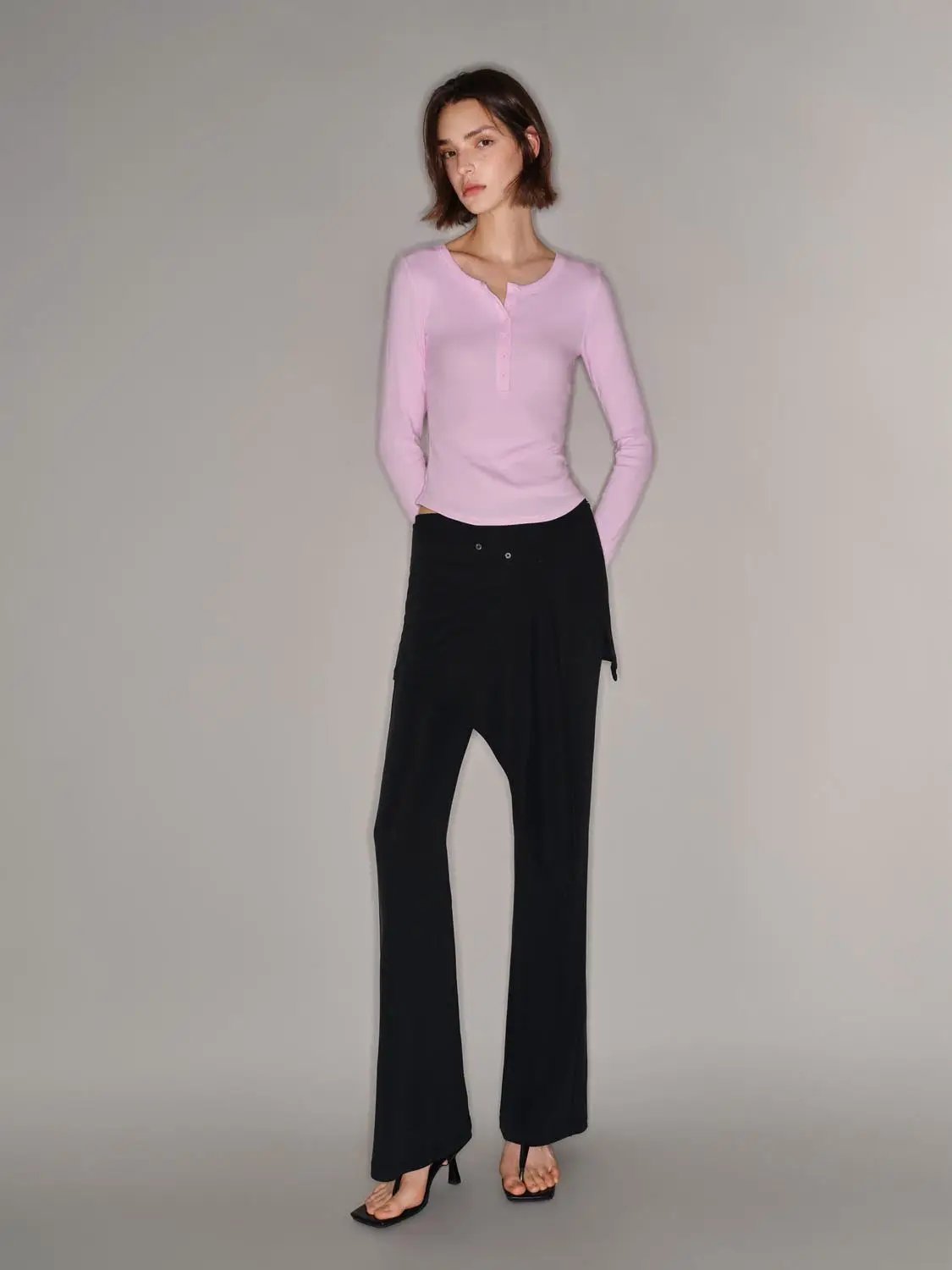Long Sleeve Buttoned Henley Knit T-shirt